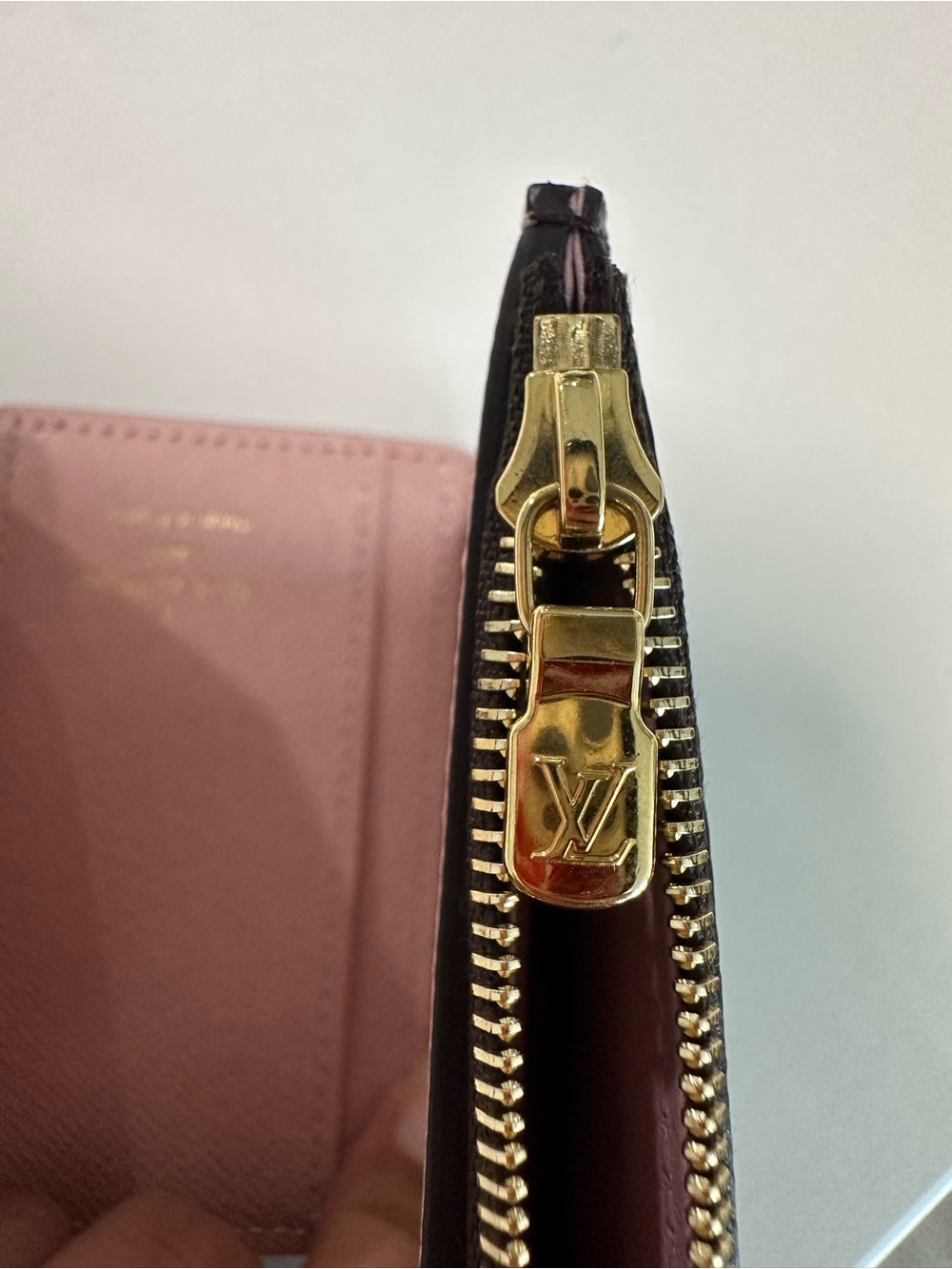 Louis Vuitton Zoé Wallet - Picture 10 of 16